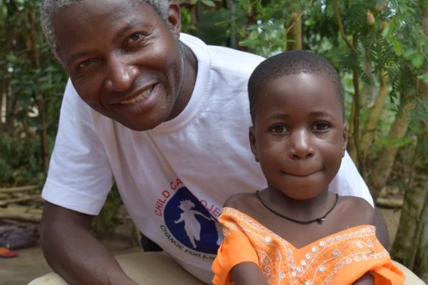 Operation von Justine - Nakupenda Stiftung Heidelberg